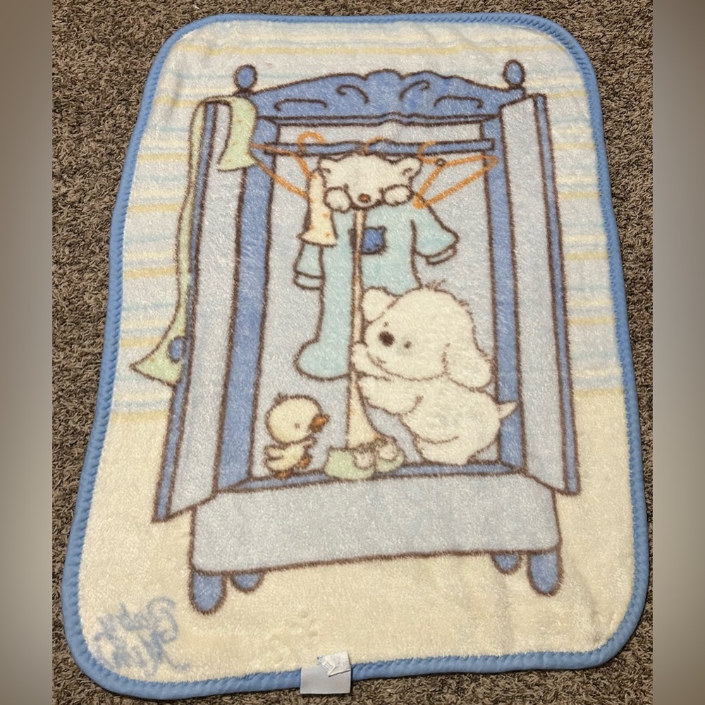 World of Baby Mink Vintage Bear Puppy Dog Duck Pajamas Closet Plush Baby Blanket - Picture 5 of 5